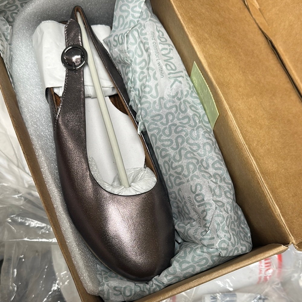 NWT Softwalk sandy Women's dress Shoes